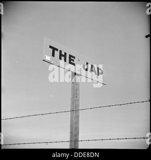 Près de Loomis, en Californie. Slap le Jap avec Ferraille Burma Shave signe sur l'autoroute. La populatio . . . 536530 Banque D'Images