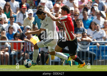 01.09.2013. Madrid, Espagne. Real Madrid CF vs Athletic Club de Bilbao (3-1) à Santiago Bernabeu Stadium. La photo montre le milieu de terrain allemand Sami Khedira (le Real Madrid) Banque D'Images