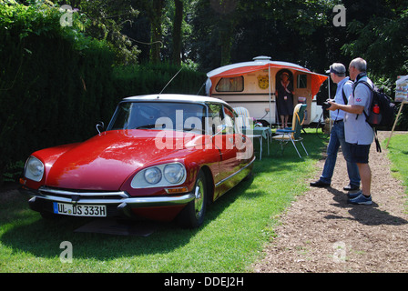 Camping nostalgique au Classic Days 2013, Schloss Dyck Allemagne Banque D'Images