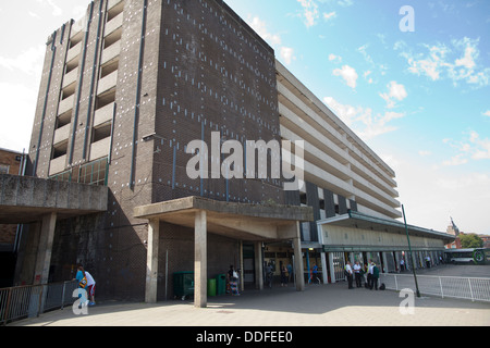 La gare routière de Newport, Newport, Wales, Royaume-Uni Banque D'Images