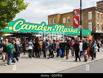 Le marché de Camden, Camden Town, Londres, Angleterre, Royaume-Uni Banque D'Images