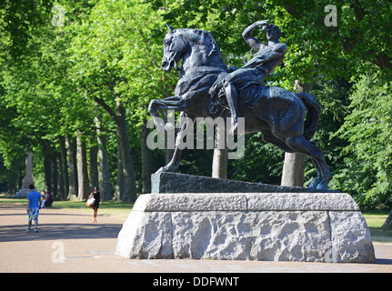 L'énergie physique statue par George Frederic Watts, Kensington Gardens, London, England, UK Banque D'Images