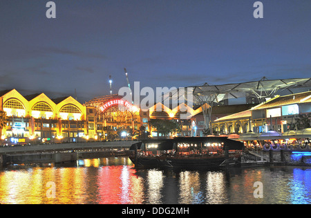 Point de Riverside et Clarke Quay, Singapour de nuit Banque D'Images