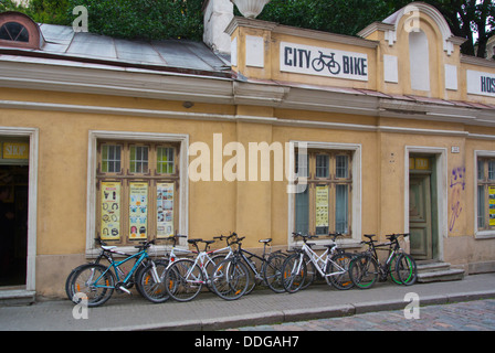 Magasin de location de vélos vieille ville Tallinn Estonie les Pays Baltes Europe Banque D'Images