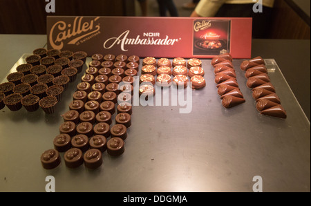 L'ambassadeur noir chocolats pour dégustation, Maison Cailler visitor centre Musée et visite de l'usine, Broc, Suisse Banque D'Images