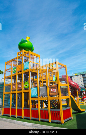 Thème Angry Birds Jeux pour enfants pour les enfants de la place du marché Kauppatori Pori Finlande Europe du nord Banque D'Images
