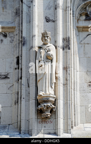 Sculptures sur la tour de l'Hôtel de ville historique Banque D'Images