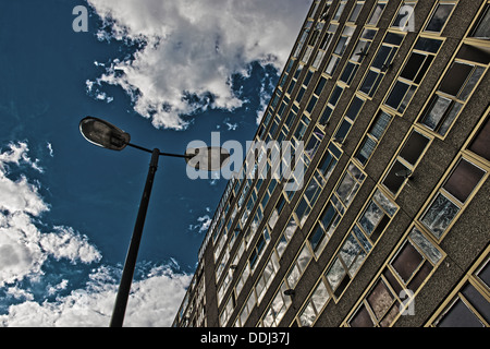 Le Heygate Estate est situé dans la région de Walworth, Southwark, et le sud de Londres. Le domaine est actuellement en cours de démolition. Banque D'Images