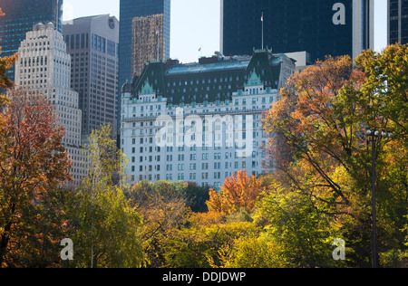 PLAZA HOTEL (©HENRY J HARDENBERGH 1907) CENTRAL PARK SOUTH MIDTOWN MANHATTAN NEW YORK CITY ÉTATS-UNIS Banque D'Images