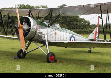 Avro Tutor, inscription G-AHSA, à l'ancien directeur de l'établissement. Construit en 1933 et le seul survivant. Banque D'Images