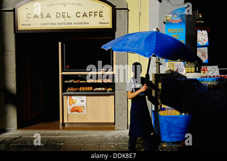 L'Italie, Campanie, Naples, centre historique, quartier de Spaccanapoli Banque D'Images