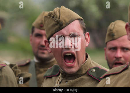 La bataille de reconstitution à Orechov. Le 68e anniversaire de la fin de la Seconde Guerre mondiale en Orechov, République tchèque. Banque D'Images