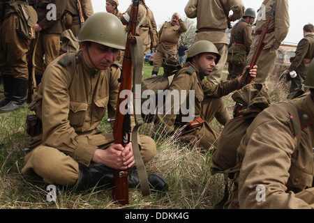 La bataille de reconstitution à Orechov. Le 68e anniversaire de la fin de la Seconde Guerre mondiale en Orechov, République tchèque. Banque D'Images