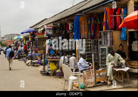 Un marché de rue à Abuja, Nigéria Banque D'Images