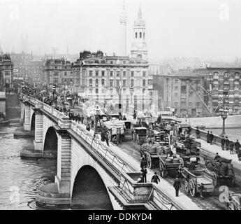 London Bridge, c1900. Artiste : Inconnu Banque D'Images