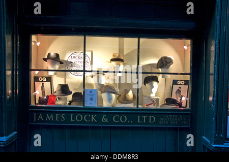 Locks célèbre hat shop St James London UK Banque D'Images