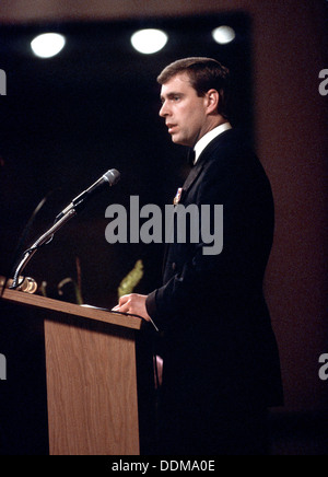 Son Altesse Royale le Prince Andrew fait un discours après le dîner, Charlottetown, Canada Juillet 1989 Banque D'Images