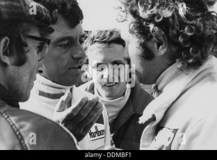 Mauro Forghieri, Alex Soler-Roig, Niki Lauda et Jocken Messe à Zandvoort, (1972 ?). Artiste : Inconnu Banque D'Images