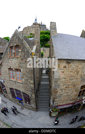 Les bâtiments en pierre au Mont Saint-Michel, Normandie, France Banque D'Images
