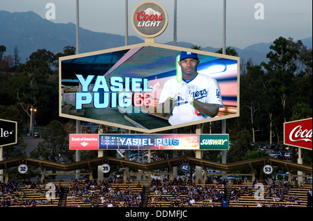 Yasiel Puig Dodger player est représenté sur l'écran vidéo géant au Dodger Stadium Banque D'Images