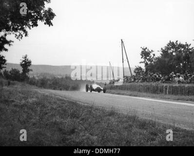 Rudolf Caracciola dans sa Mercedes, Grand Prix de France, Reims, 1938. Artiste : Inconnu Banque D'Images