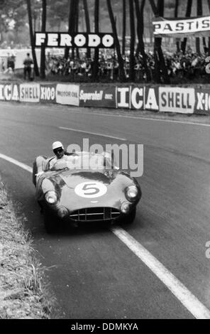 Aston Martin DBR1 dans l'action, 24 Heures du Mans, France, 1959. Artiste : Maxwell Boyd Banque D'Images