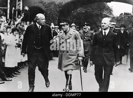 Visite du Prince de Galles (futur Édouard VIII), Rowntree, usine, York, Yorkshire, 1923. Artiste : Inconnu Banque D'Images