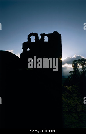 Château d'Oisans, Shropshire au coucher du soleil, 1990. Artiste : Inconnu Banque D'Images