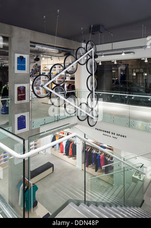 Le Coq Sportif - London Flagship Store, Londres, Royaume-Uni. Studio : Architecte, Oscar 2013. Banque D'Images