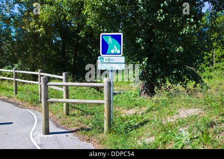 Via Rhôna le cycle trek entre Genève et méditerranéens,en cours Banque D'Images