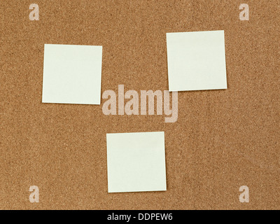 Rappels notes sur le panneau de liège, Gabarit Banque D'Images