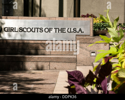 Les scouts filles du siège des États-Unis signent à New York City, États-Unis Banque D'Images