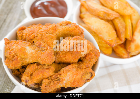Ailes de poulet frit du Sud Hot Banque D'Images