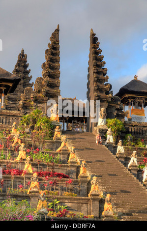 L'INDONÉSIE, Bali, Besakih, Pura Besakih temple complexe Agung Banque D'Images