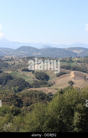 La Pietra di Bismantova ,formation géologique dans les Apennins Reggiano,Italie Banque D'Images