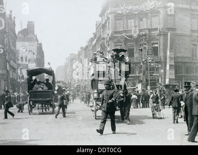 Ludgate Circus, Londres, préparé pour le Jubilé de diamant de la reine Victoria, 1897. Artiste : Paul Martin Banque D'Images