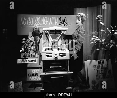 Gaz East Midlands magasin en vitrine, Sheffield, South Yorkshire, 1961. Artiste : Michael Walters Banque D'Images