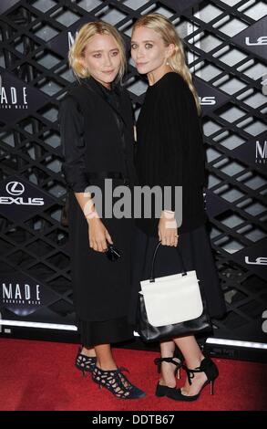 New York, NY 12th Mar, 2013. Mary Kate Olsen, Ashley Olsen au niveau des arrivées pour le design de mode de l'expérience Lexus perturbé, SIR stade 37, New York, NY Le 5 septembre 2013. Credit : Kristin Callahan/Everett Collection/Alamy Live News Banque D'Images