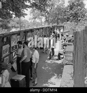 Exposition d'art en plein air, Hampstead, Londres, 1962-1964. Artiste : John Gay Banque D'Images