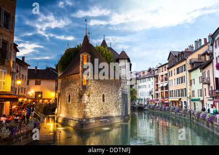 Palais de l'isle par nuit à Annecy - France Banque D'Images