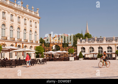 La place Stanislas au coeur de la ville de Nancy. Il a été désigné site du patrimoine mondial de l'UNESCO en 1983. Banque D'Images