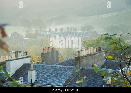 Le palais de Holyrood, vue depuis Calton Hill, Édimbourg, Écosse, Royaume-Uni, Europe Banque D'Images