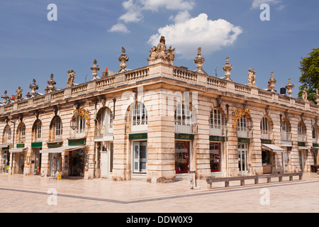 La place Stanislas au coeur de la ville de Nancy. Il a été désigné site du patrimoine mondial de l'UNESCO en 1983. Banque D'Images