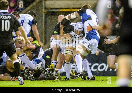 Newcastle, Royaume-Uni. Le 06 août, 2013. Baignoire faire une pause durant la Aviva Premiership Rugby match entre Newcastle Falcons et Bath Rugby de Kingston Park Stadium. Credit : Action Plus Sport/Alamy Live News Banque D'Images