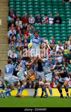 Londres, Royaume-Uni. 7 septembre 2013. Action de London Irish vs Saracens dans l'Aviva Premiership match de coupe Double Londres joué au stade de Twickenham, Londres. Credit : Graham Wilson/Alamy Live News Banque D'Images