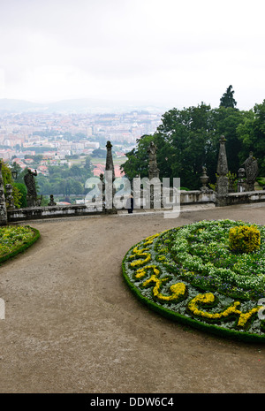 Bom Jesus de Monte StepsThis,sur la colline de la chapelle dédiée à la Sainte Croix a été reconstruite au 15ème/6ème siècles.Braga, Portugal Banque D'Images