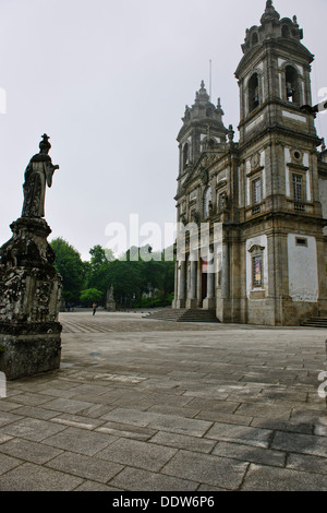 Bom Jesus de Monte StepsThis,sur la colline de la chapelle dédiée à la Sainte Croix a été reconstruite au 15ème/6ème siècles.Braga, Portugal Banque D'Images