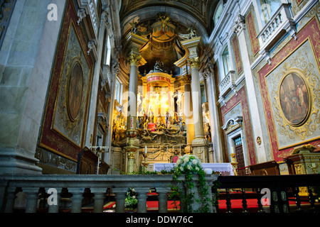 Bom Jesus de Monte StepsThis,sur la colline de la chapelle dédiée à la Sainte Croix a été reconstruite au 15ème/6ème siècles.Braga, Portugal Banque D'Images