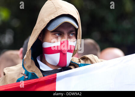 Londres, Royaume-Uni. 7 septembre 2013. un PC plus partisan assiste à la protestation contre ce qu'ils considèrent comme l'influence de l'Islam dans la région de Tower Hamlets. Credit : Piero Cruciatti/Alamy Live News Banque D'Images