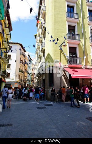 Colourfull quelques rues de la capitale,la vie en appartement, magasins, cafés, bars à tapas,Hôtels,Architecture,Pamplona Navarre,Espagne, Banque D'Images